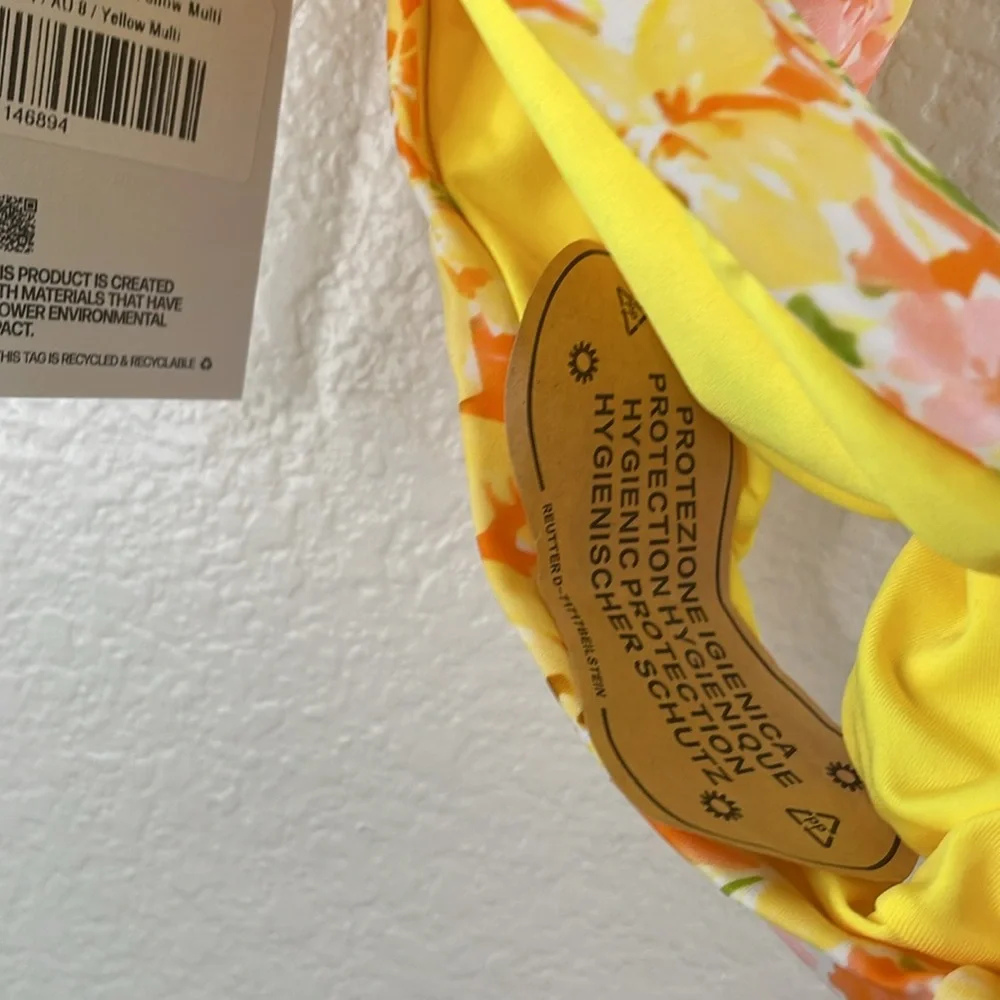 NWT Princess Polly Floral Yellow One Piece Swimsuit size 4 - Picture 3 of 5